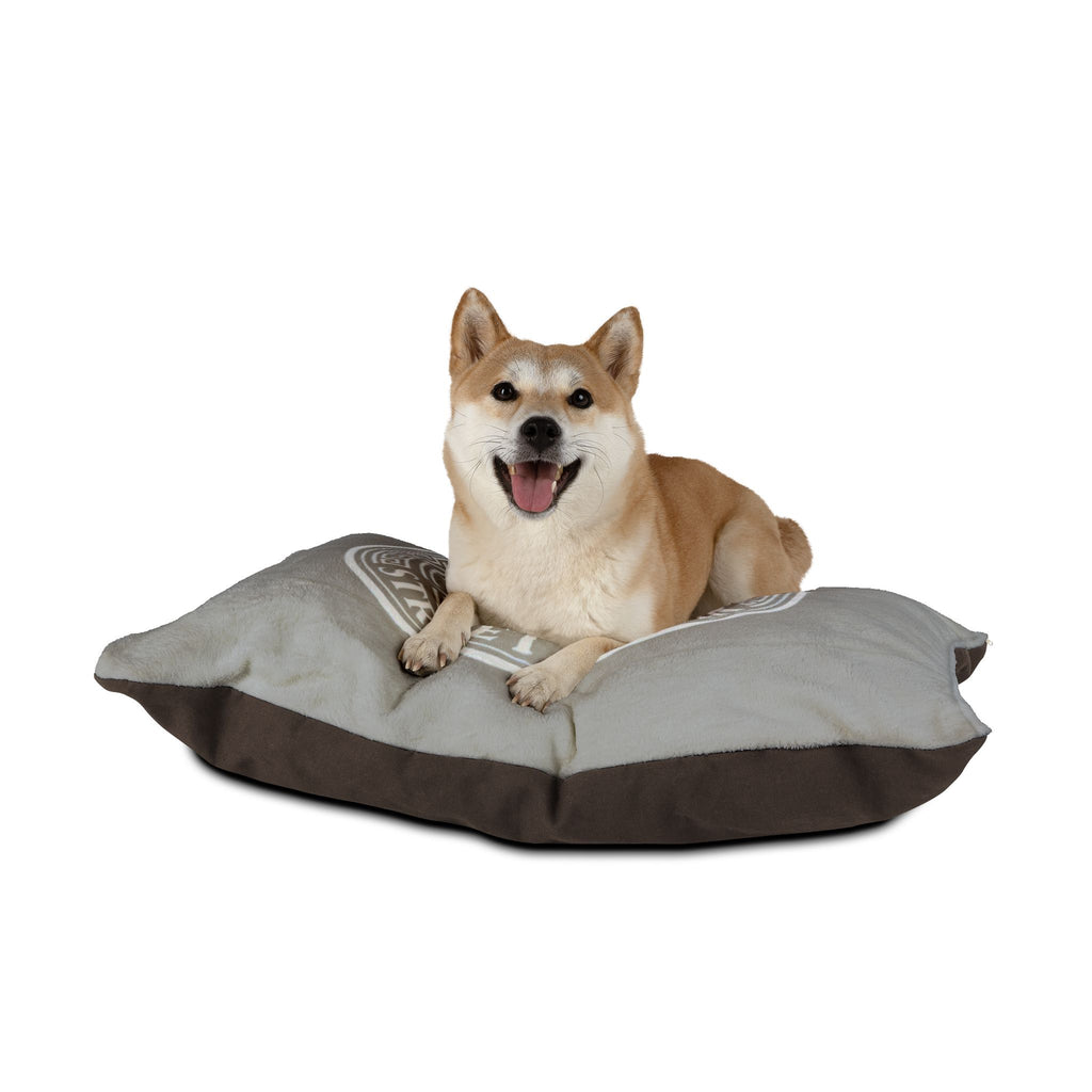 De'Lux Streetwear Logo Pet Bed – Plush Grey Dog & Cat Cushion