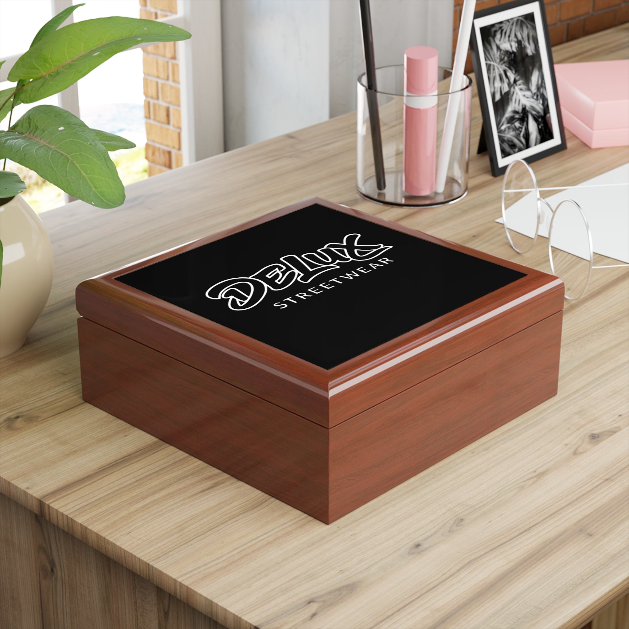 Jewelry Box — Deluxe Streetwear Black Keepsake Box