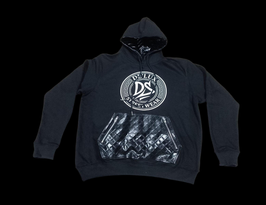 (PRE-ORDER NOW) De’LuX Midnight Reign Hoodie 

Pre-orders are open now.
Estimated shipment arrival: February 18.
All orders will be shipped the next business day once received.

Thank you for supporting De’LuX Streetwear — Mr.LuX